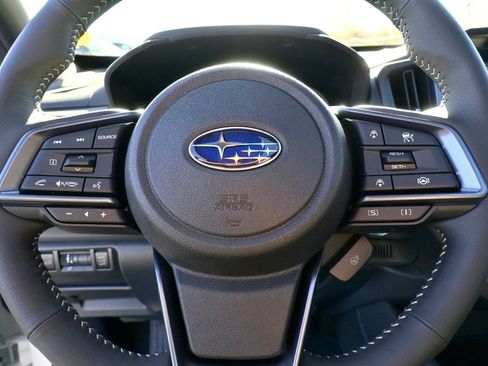 Used 2025 Subaru Forester Limited image 27