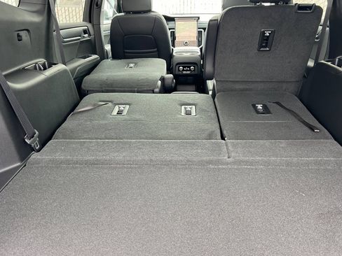 New 2026 GMC Acadia Elevation w/ Black Edition AWD/4WD image 13