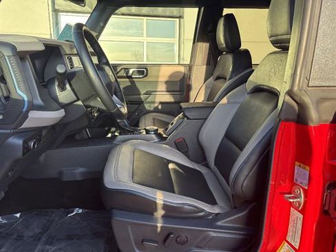 Used 2024 Ford Bronco Wildtrak AWD/4WD image 18