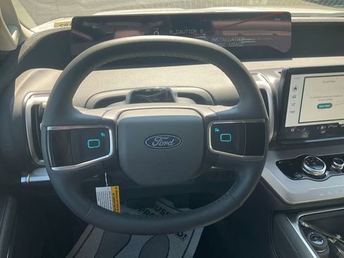New 2026 Ford Expedition Max Active RWD image 21