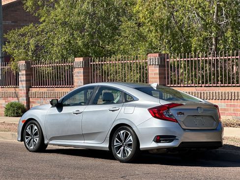 Used 2016 Honda Civic EX-L image 4