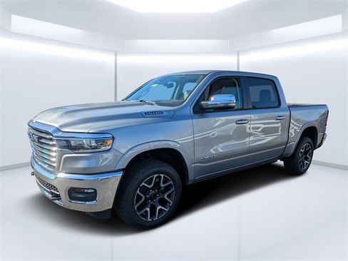 New 2026 Chrysler Pacifica Select image 7