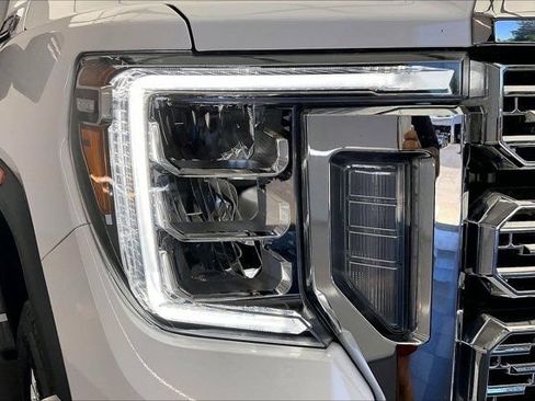 Used 2021 GMC Sierra 2500 Denali w/ Denali Ultimate Package AWD/4WD image 28