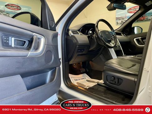 Used 2018 Land Rover Discovery Sport HSE AWD/4WD image 7