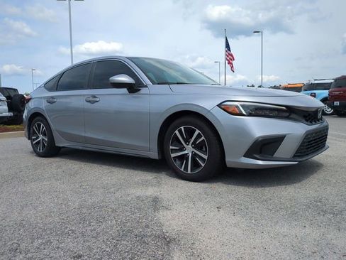 Used 2022 Honda Civic LX image 2