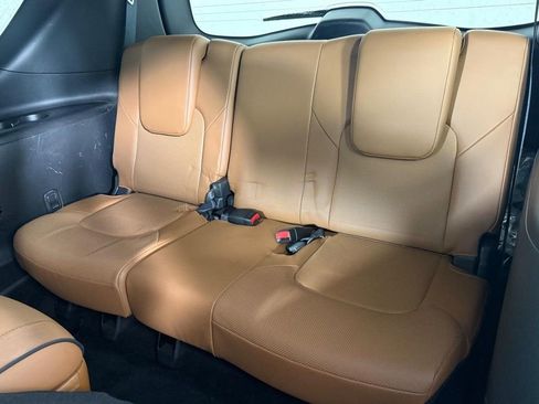 Certified 2024 INFINITI QX80 Sensory image 18