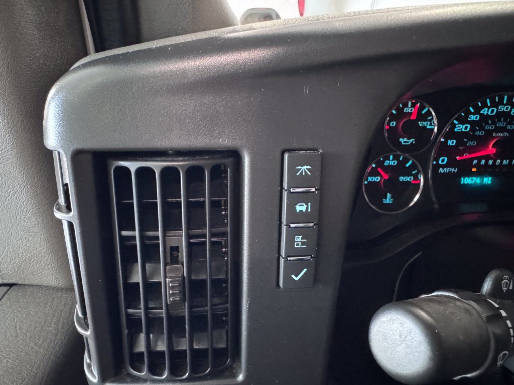 Used 2025 Chevrolet Express 2500 w/ Driver Convenience Package RWD image 19
