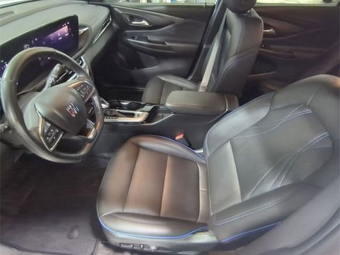 Used 2024 Buick Envista Sport Touring w/ Convenience I Package image 18