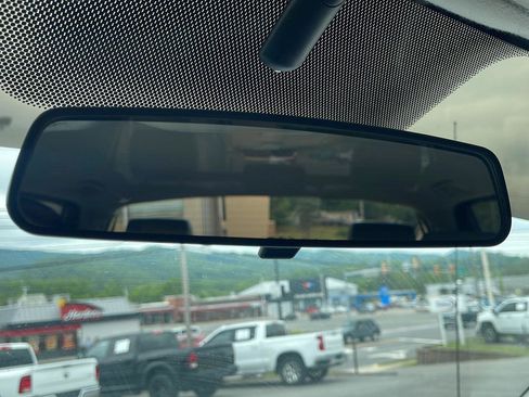 Used 2011 Toyota Tundra 4x4 CrewMax w/ TRD Off-Road Pkg image 30