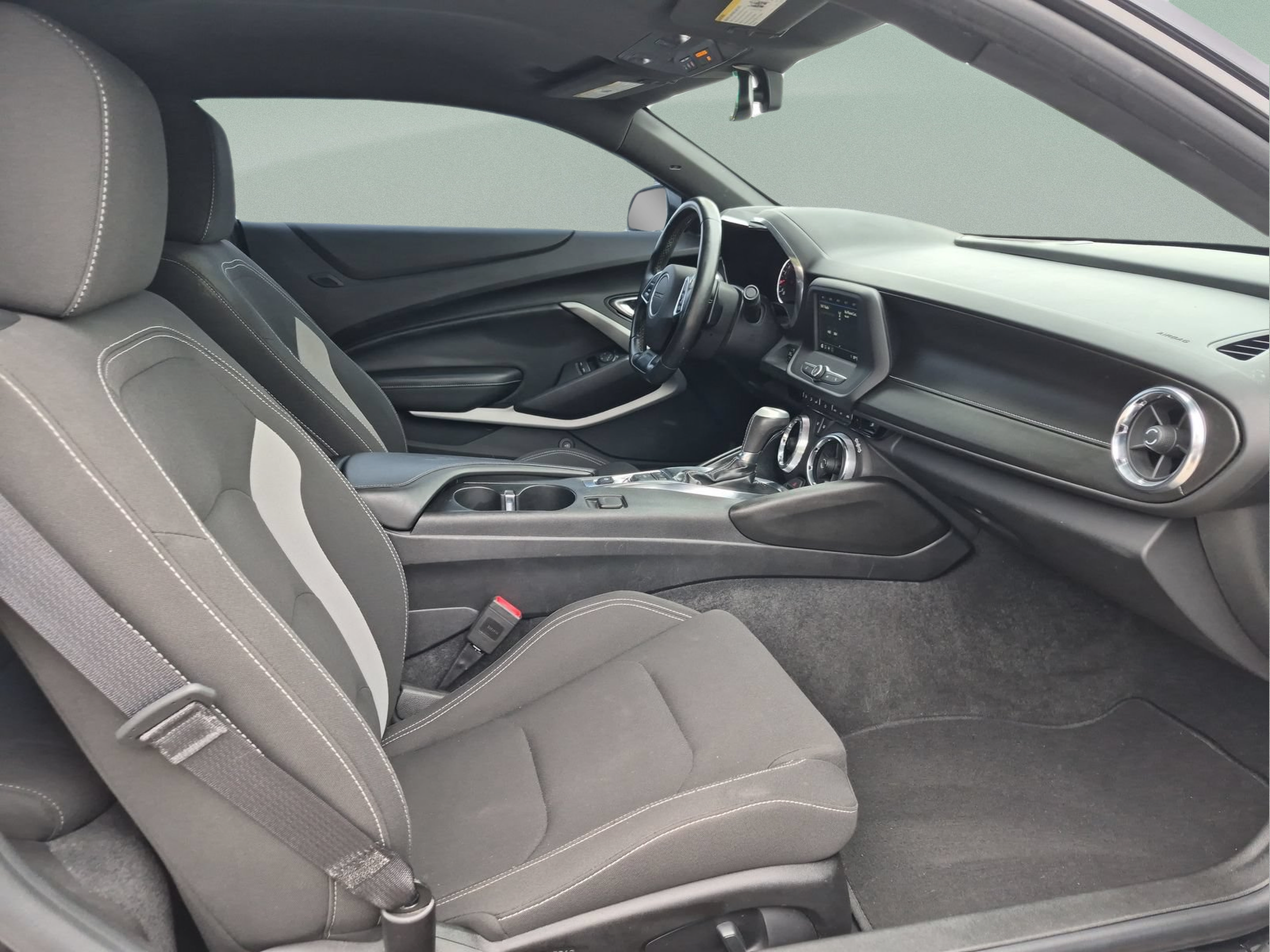 Used 2019 Chevrolet Camaro LT RWD image 20