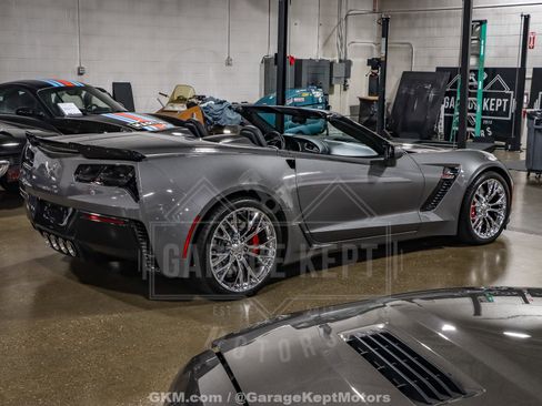 Used 2015 Chevrolet Corvette Z06 w/ 3LZ Preferred Equipment Group image 24