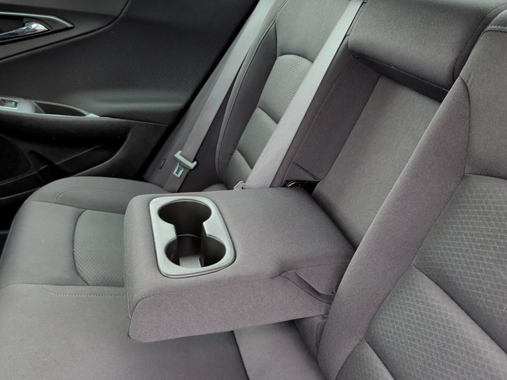 Used 2024 Chevrolet Malibu LT FWD image 33