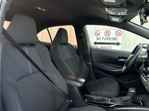 Used 2020 Toyota Corolla SE w/ Carpet Mat Package (TMS) image 9