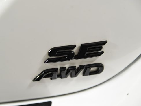 Used 2022 Toyota Camry SE w/ Convenience Package image 24