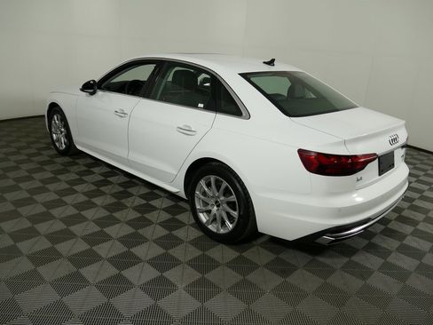 Used 2023 Audi A4 2.0T Premium w/ Convenience Package image 5