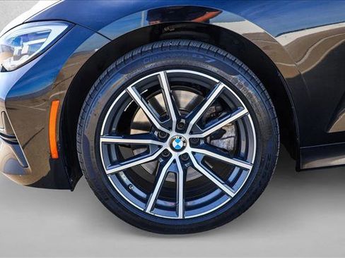 Used 2020 BMW 330i xDrive Sedan w/ Convenience Package AWD/4WD image 9