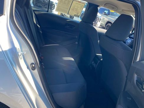 Used 2025 Toyota Corolla LE image 12