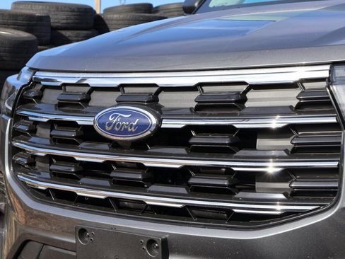 New 2026 Ford Explorer Active image 2