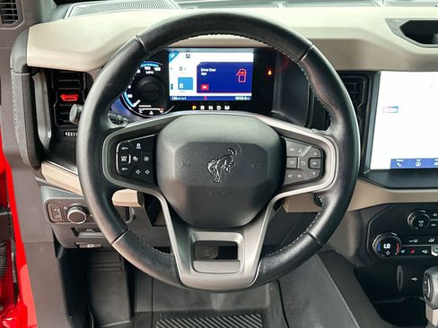 Used 2021 Ford Bronco Wildtrak AWD/4WD image 14
