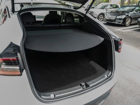 Used 2023 Tesla Model Y Performance AWD/4WD image 30