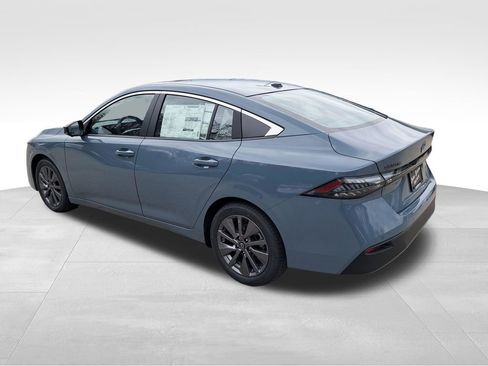 New 2026 Nissan Sentra SL w/ Floor Mat Package FWD image 3