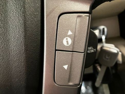 Used 2015 Honda Pilot Touring image 19