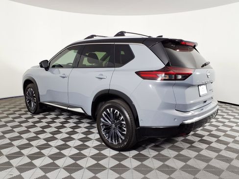 Used 2025 Nissan Rogue Platinum AWD/4WD image 6