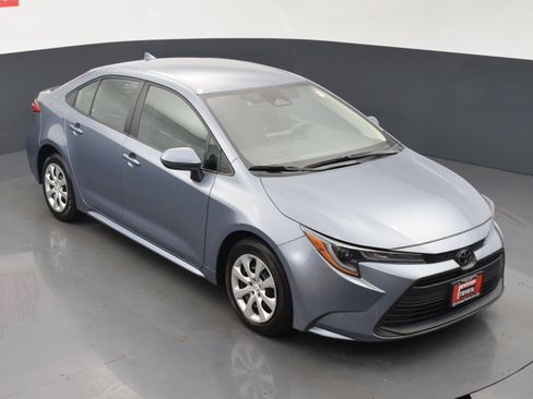 Used 2024 Toyota Corolla LE FWD image 21