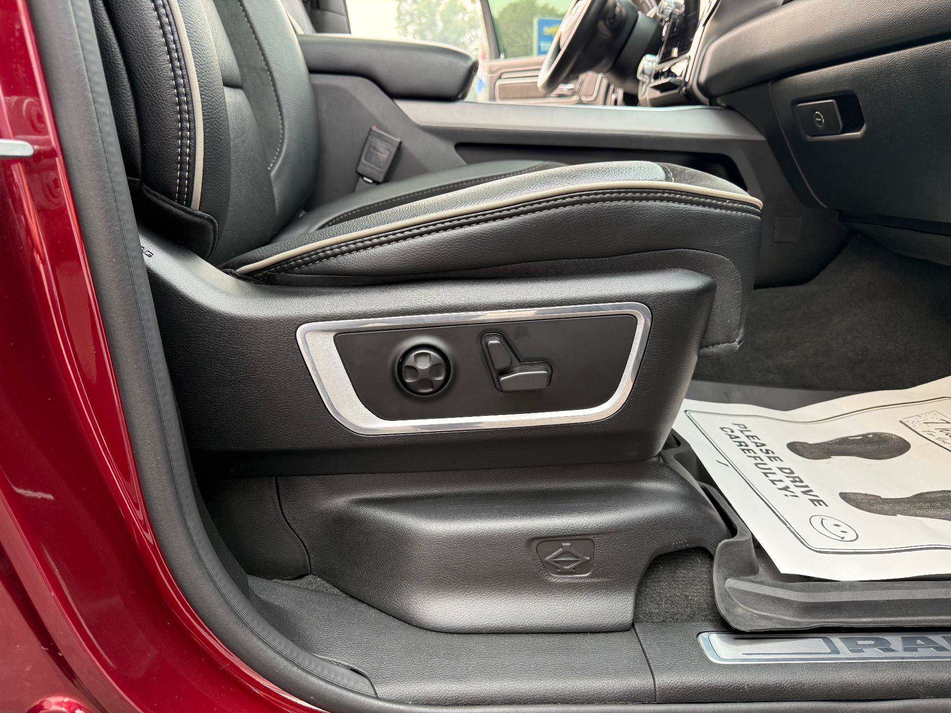Used 2021 RAM 1500 Laramie AWD/4WD image 19