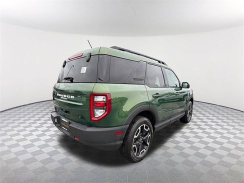 Used 2023 Ford Bronco Sport Outer Banks w/ Tech Package image 5