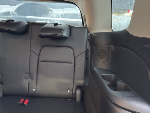 New 2026 Nissan Pathfinder SL image 34