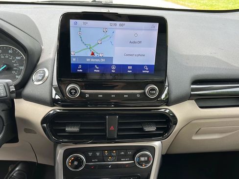 Used 2021 Ford EcoSport Titanium FWD image 18