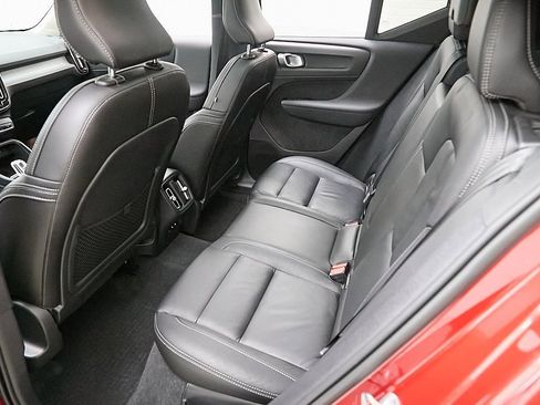 Certified 2023 Volvo XC40 B5 Plus w/ Driver Assist Package image 21