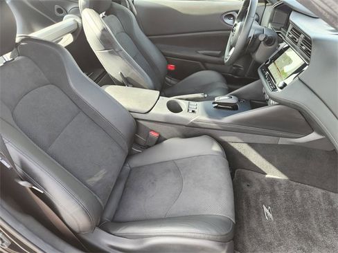 Used 2024 Nissan Z Performance w/ Floor Mat Package image 10