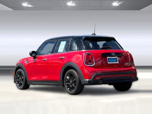 Used 2023 MINI Cooper 4-Door Hardtop FWD image 3