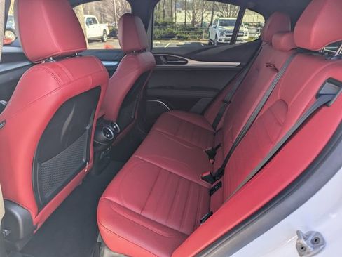 Used 2023 Alfa Romeo Stelvio Veloce image 13