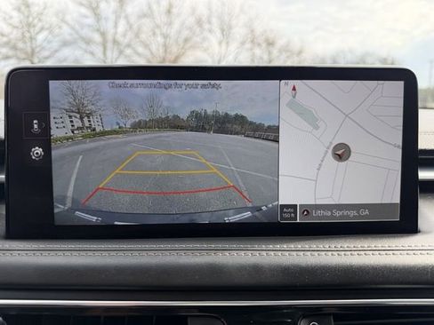 Used 2023 Genesis G70 2.0T image 18