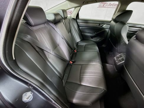 Used 2021 Honda Accord Touring image 30
