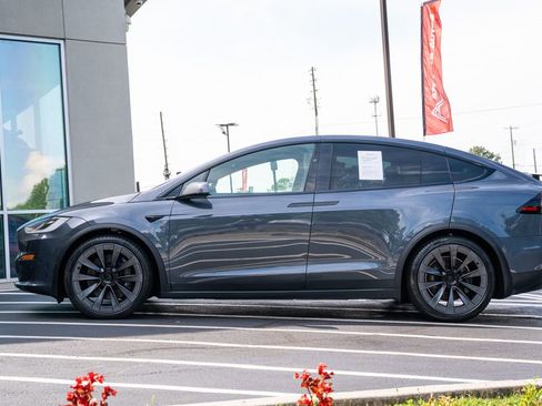 Used 2023 Tesla Model X AWD/4WD image 17