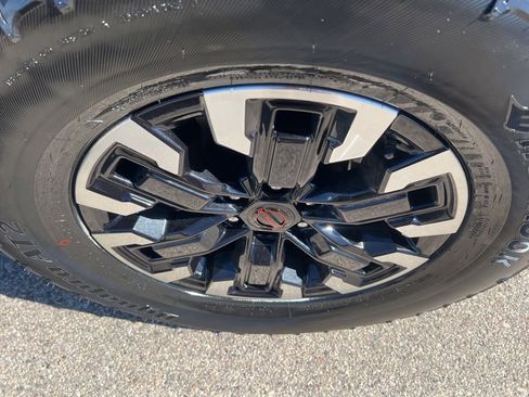 Certified 2024 Nissan Frontier PRO-4X w/ Technology Package image 37