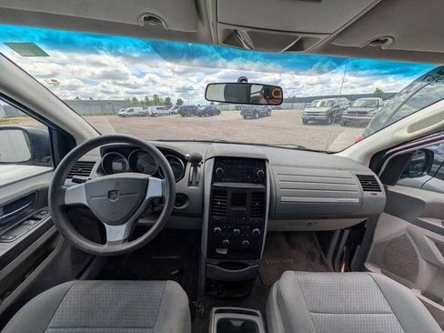 Used 2010 Dodge Grand Caravan SE FWD image 30