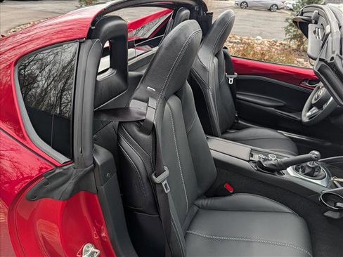 Used 2021 MAZDA MX-5 Miata RF Grand Touring image 21