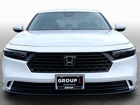 Used 2023 Honda Accord EX image 4