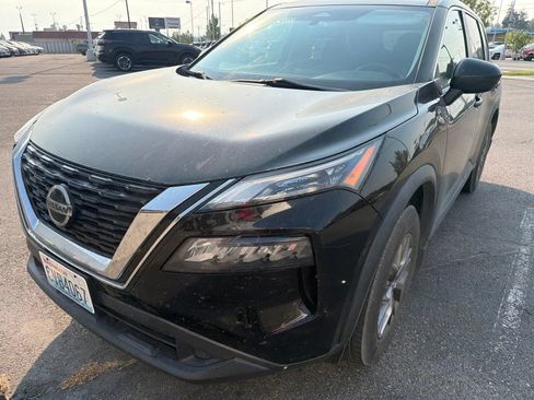 Used 2021 Nissan Rogue S AWD/4WD image 2