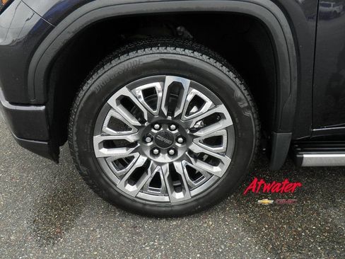 Used 2023 GMC Sierra 1500 Denali Ultimate image 10