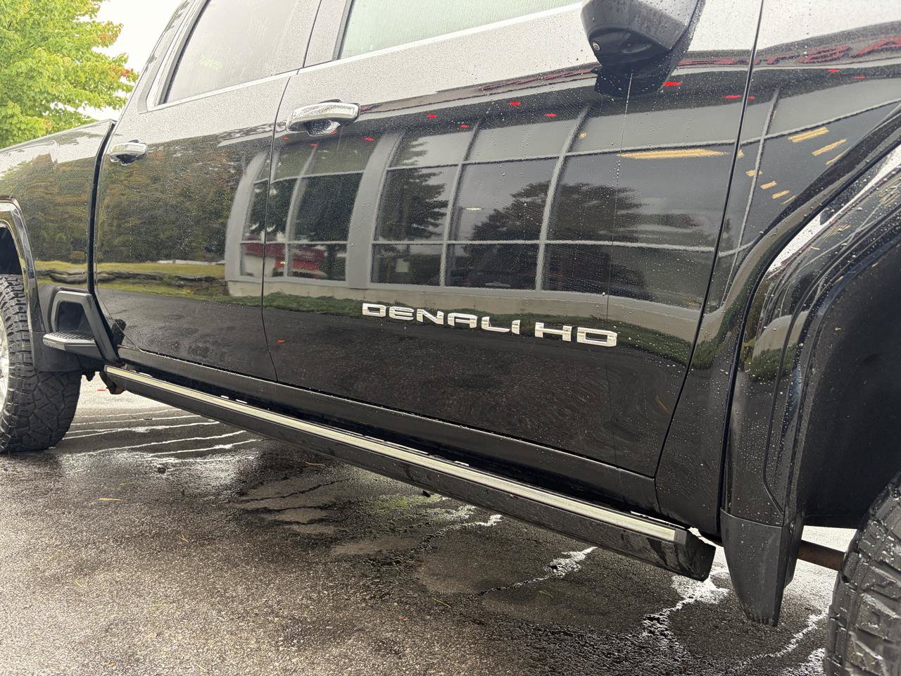 Used 2022 GMC Sierra 2500 Denali w/ Denali Ultimate Package AWD/4WD image 11