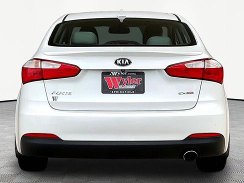 Used 2016 Kia Forte EX w/ EX Premium Package FWD image 5