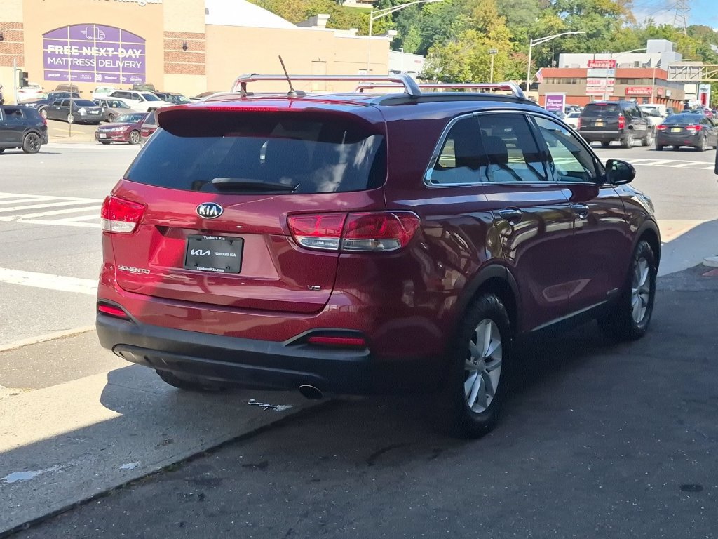 Used 2017 Kia Sorento AWD image 5