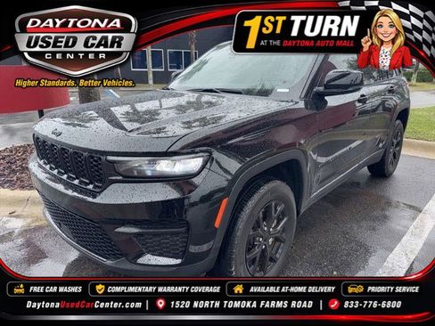 Certified 2024 Jeep Grand Cherokee Altitude RWD image 1