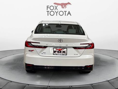 Used 2025 Toyota Camry XLE image 5